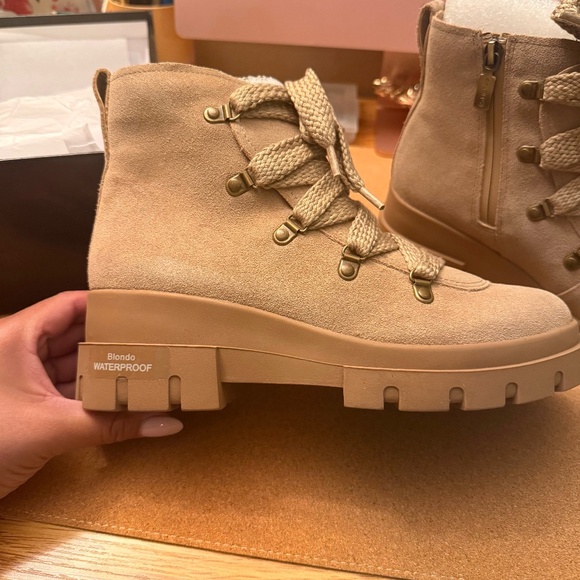 Blondo Jaden Ankle Boots - Picture 2 of 6